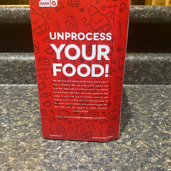 Brand new. Dash. Mini waffle gift set - Picture 3 of 4